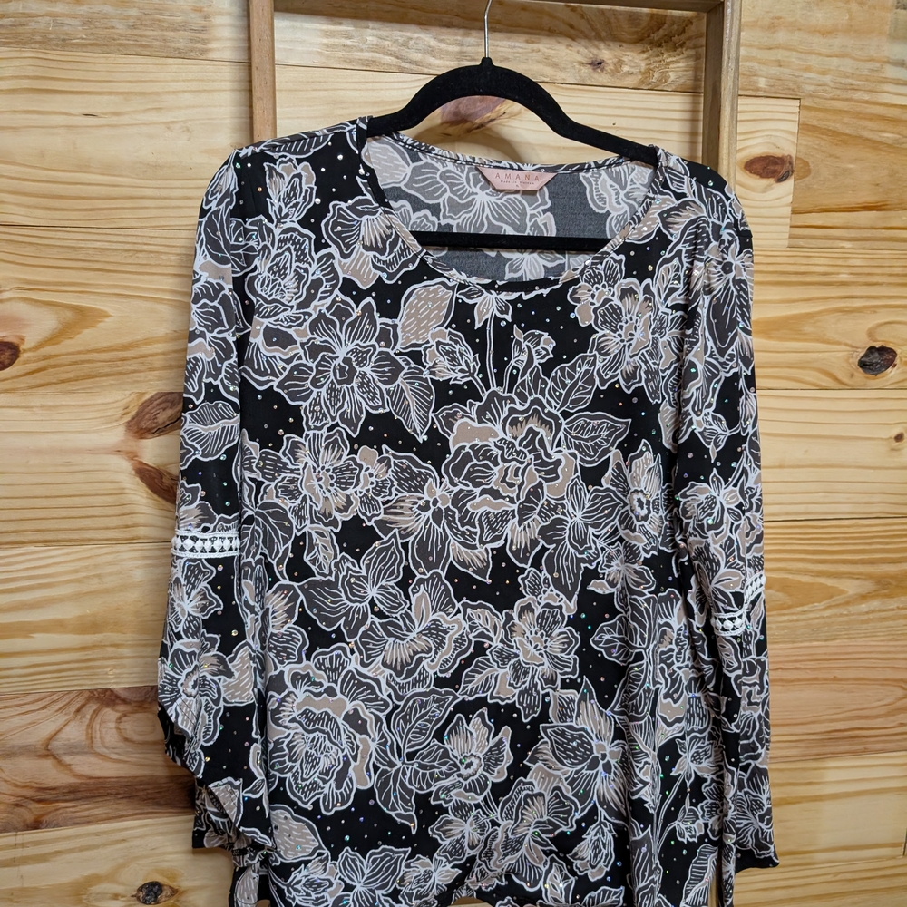Amana Chic ♥️ Black and White Floral Women's Blouse